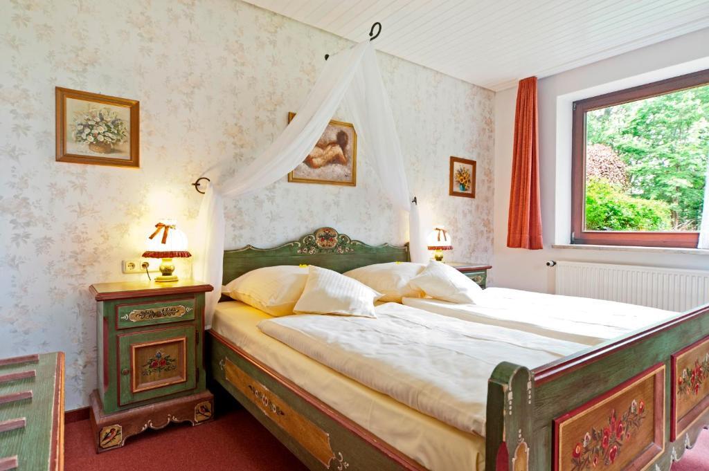 Akzent Hotel Cordes & Restaurant Am Rosengarten Sottorf Bilik gambar