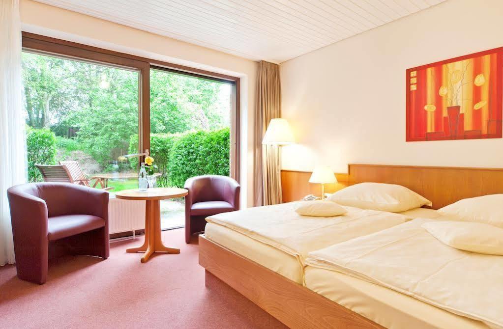 Akzent Hotel Cordes & Restaurant Am Rosengarten Sottorf Luaran gambar